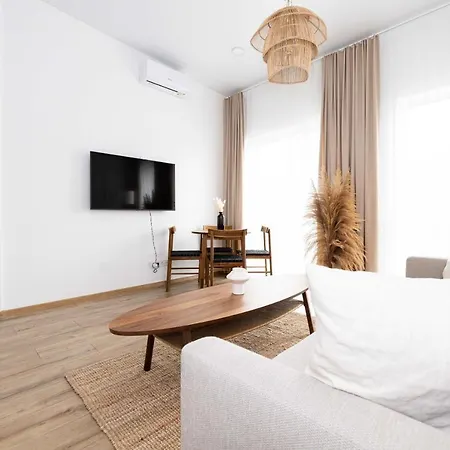 Apartment Smilga Apartment, By Cohost *